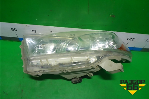 Фара левая (после 2010г галоген) (811500Е130) для Toyota Highlander с 2007-2013г