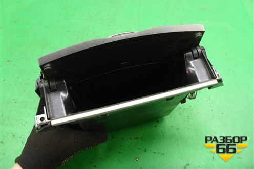 Ящик передней консоли (66120AJ030) для Subaru Legacy Outback (B14) с 2009-2014г