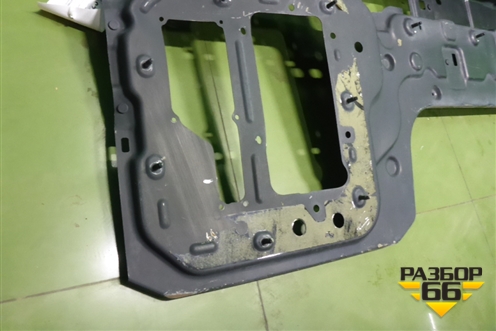 Панель передняя  (82166088) для Renault  TRUCK T-Series с 2013г