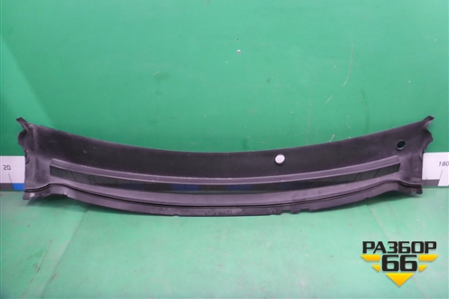 Решетка стеклоочистителей (4M51A02216AG) для Ford Focus 2 с 2008-2011г