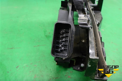 Замок двери передней левой (3M5AR21813ET) для Ford Focus 2 с 2008-2011г