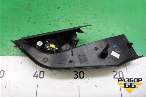 Накладка двери передней левой уголок (4M51A23409AH3YYW) для Ford Focus 2 с 2008-2011г