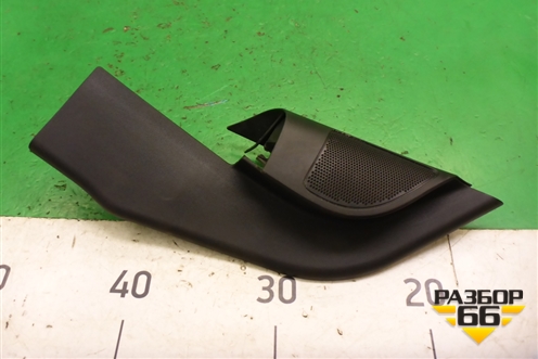 Накладка двери передней левой уголок (4M51A23409AH3YYW) для Ford Focus 2 с 2008-2011г