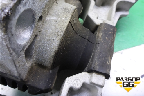 Опора двигателя правая (1.6л SHDA) для Ford Focus 2 с 2008-2011г