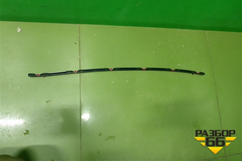 Кронштейн молдинга лобового стекла правый (новый) (86147L2000) для Kia K5 с 2020г