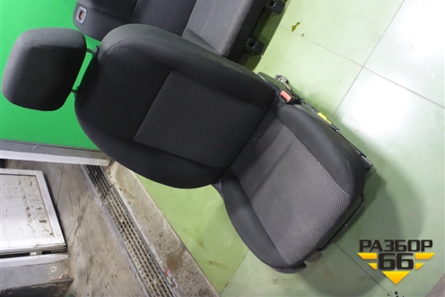 Сиденья комплект (с подогревом) для Ford Focus 2 с 2008-2011г