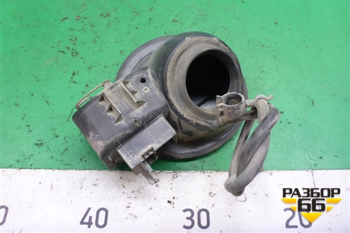 Лючок бензобака (8M51A27936BB) для Ford Focus 2 с 2008-2011г