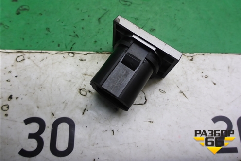 Кнопка обогрева заднего стекла (8V4T18C621AB) для Ford Focus 2 с 2008-2011г