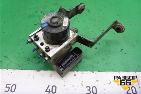 Блок ABS (8M512M110AA) для Ford Focus 2 с 2008-2011г