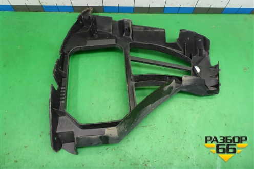 Кронштейн заднего бампера правый (4M51A17E850AE) для Ford Focus 2 с 2008-2011г