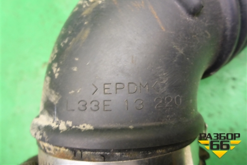 Патрубок воздушного фильтра (L33E13220) для Mazda Mazda 3 (BK) с 2003-2009г 