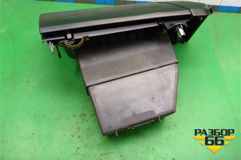 Бардачок (BP4K64161) для Mazda Mazda 3 (BK) с 2003-2009г 