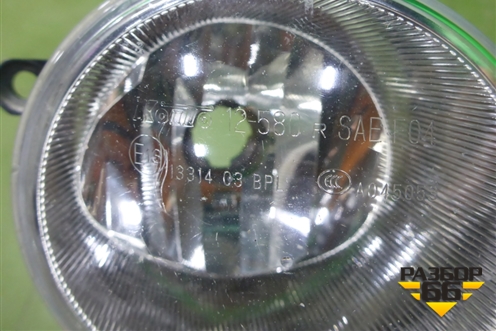 Фара противотуманная правая (8122147010) для Toyota Rav-4 с 2012-2019г