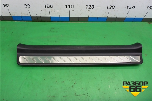 Накладка порога внутренняя переднего правого (BP4S68710) для Mazda Mazda 3 (BK) с 2003-2009г 