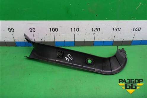Обшивка двери багажника (правая) (BP4K68940A) для Mazda Mazda 3 (BK) с 2003-2009г 