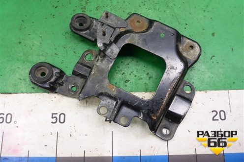 Кронштейн опоры КПП для Mazda Mazda 3 (BK) с 2003-2009г 
