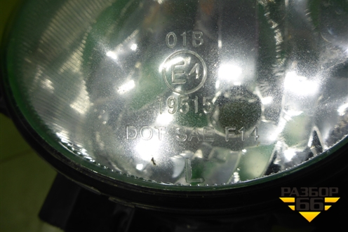 Фара противотуманная левая (после 2012г до 2015г) (8122060100) для Toyota Land Cruiser (200) с 2008г