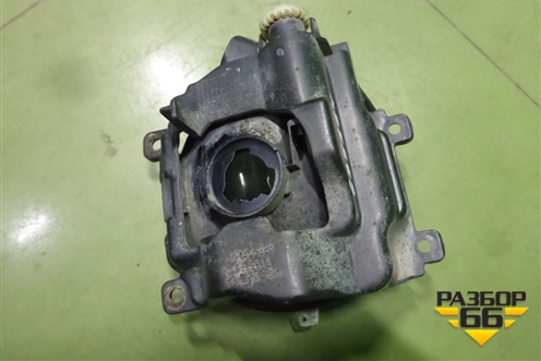 Фара противотуманная правая (после 2012г до 2015г) (8121060180) для Toyota Land Cruiser (200) с 2008г
