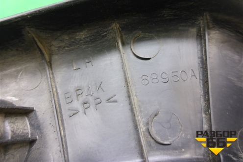 Обшивка двери багажника (левая) (BP4K68950A) для Mazda Mazda 3 (BK) с 2003-2009г 