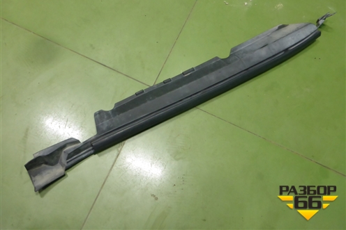 Накладка переднего крыла правого (5380560020) для Toyota Land Cruiser (200) с 2008г