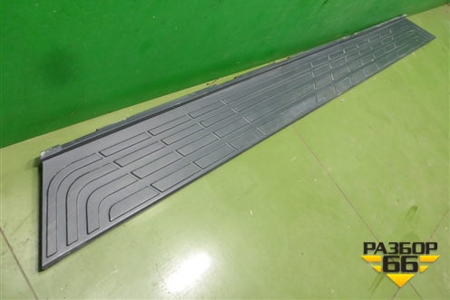 Накладка подножки правой (7656A058) для Mitsubishi Pajero/Montero с 2007г