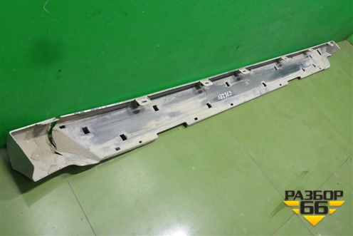 Подножка правая (7656A044) для Mitsubishi Pajero/Montero с 2007г