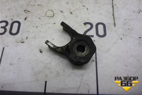 Кронштейн форсунки прижимная планка (2.3л L3) для Mazda Mazda 3 (BK) с 2003-2009г 
