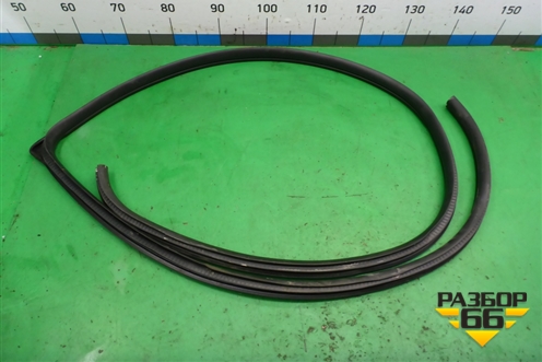 Уплотнитель двери передней левой для Mazda Mazda 3 (BK) с 2003-2009г 