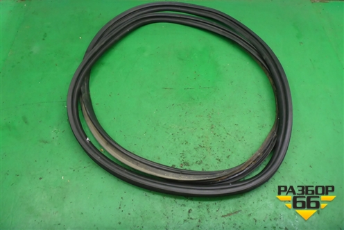 Уплотнитель багажника (хетчбэк) для Mazda Mazda 3 (BK) с 2003-2009г 