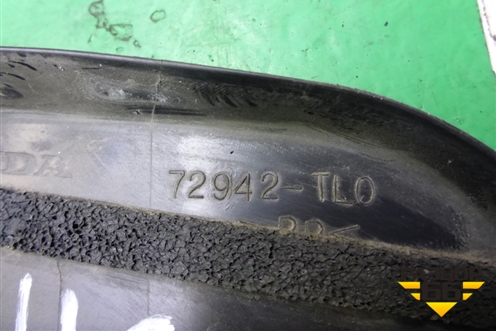 Накладка двери задней правой (на рамку) (72942TLO) для Honda Accord(CU-CW) с 2008-2013г