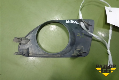 Накладка ПТФ левая (до 2012г) (8148248080) для Lexus RX 300 c 2009-2015г