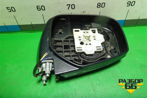 Корпус зеркала правого для Mitsubishi Pajero/Montero Sport с 2008-2015г