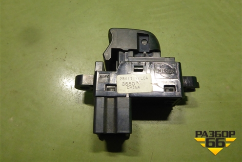 Кнопка стеклоподъёмника (254111KL0A) для Nissan Juke (F15) с 2011г