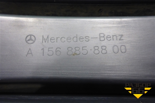 Решетка в передний бампер правая (под парктроник) (A1568858800) для Mercedes Benz GLA-Klass X156 с 2014г