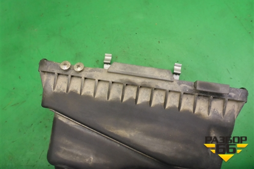Корпус воздушного фильтра (1.6л 4G18) (MB924218) для Mitsubishi Lancer-9  с 2003-2008г