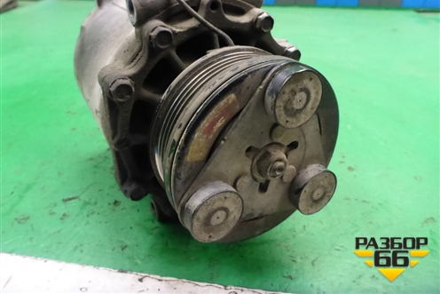 Компрессор кондиционера (1.6л 4G18) (MN185570) для Mitsubishi Lancer-9  с 2003-2008г