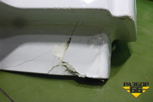 Корпус подножки левой (812W615100828) для Sitrak  C7H