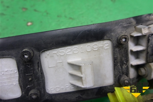 Ручка наружная двери задней левой (MR526109) для Mitsubishi Lancer-9  с 2003-2008г