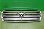 Решетка радиатора (после 2012г до 2015г под камеру) (5311460110) для Toyota Land Cruiser (200) с 2008г