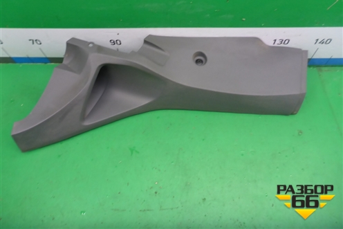 Обшивка стойки задняя нижняя левая (4M51A31017AFW) для Ford Focus 2 с 2008-2011г