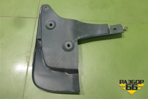 Брызговик задний правый (до 2015г) (7662160150) для Toyota Land Cruiser (200) с 2008г