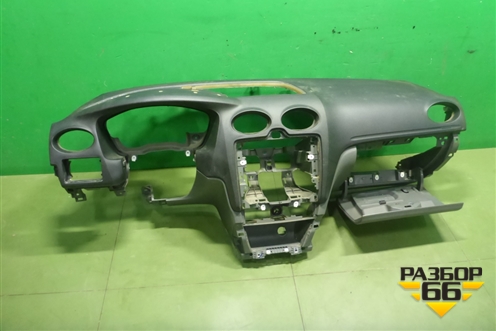 Торпедо с AIR BAG (под верхний бордачок) (8M51A04305ACW) для Ford Focus 2 с 2008-2011г