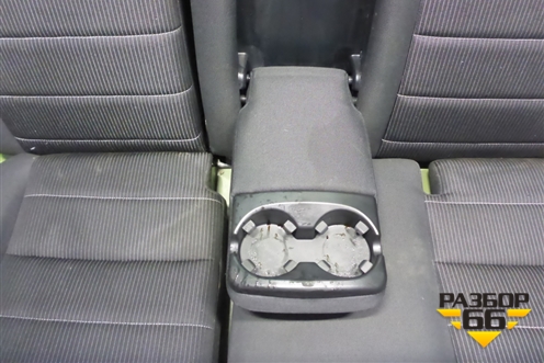 Сиденья комплект (с AIR BAG и подогревом,хетчбэк) для Ford Focus 2 с 2008-2011г