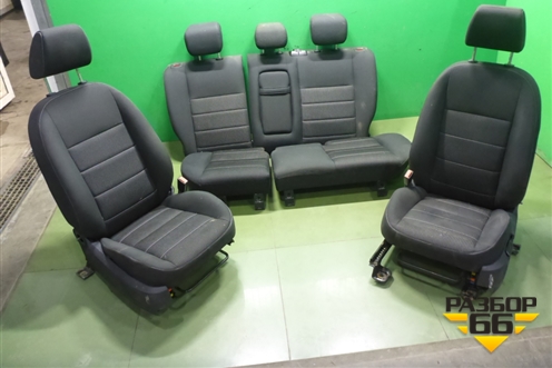 Сиденья комплект (с AIR BAG и подогревом,хетчбэк) для Ford Focus 2 с 2008-2011г