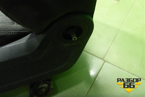 Сиденья комплект (с AIR BAG и подогревом,хетчбэк) для Ford Focus 2 с 2008-2011г