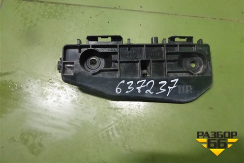 Кронштейн переднего бампера правый (после 2015г) (5211560250) для Toyota Land Cruiser (200) с 2008г