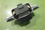 Опора КПП левая (3C0199555Q) для Volkswagen Passat (B6) с 2005-2010г