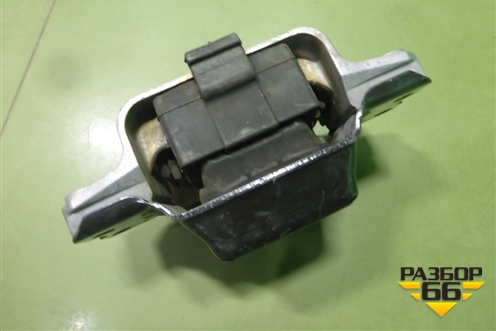 Опора КПП левая (3C0199555Q) для Volkswagen Passat (B6) с 2005-2010г