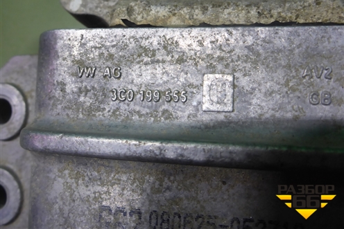 Опора КПП левая (3C0199555Q) для Volkswagen Passat (B6) с 2005-2010г