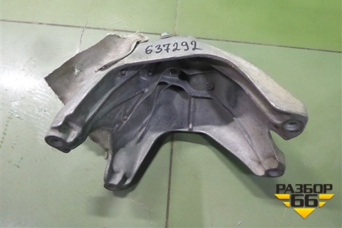 Кронштейн двигателя правый (8K0199308CH) для Audi A4 (В8) с 2007-2015г